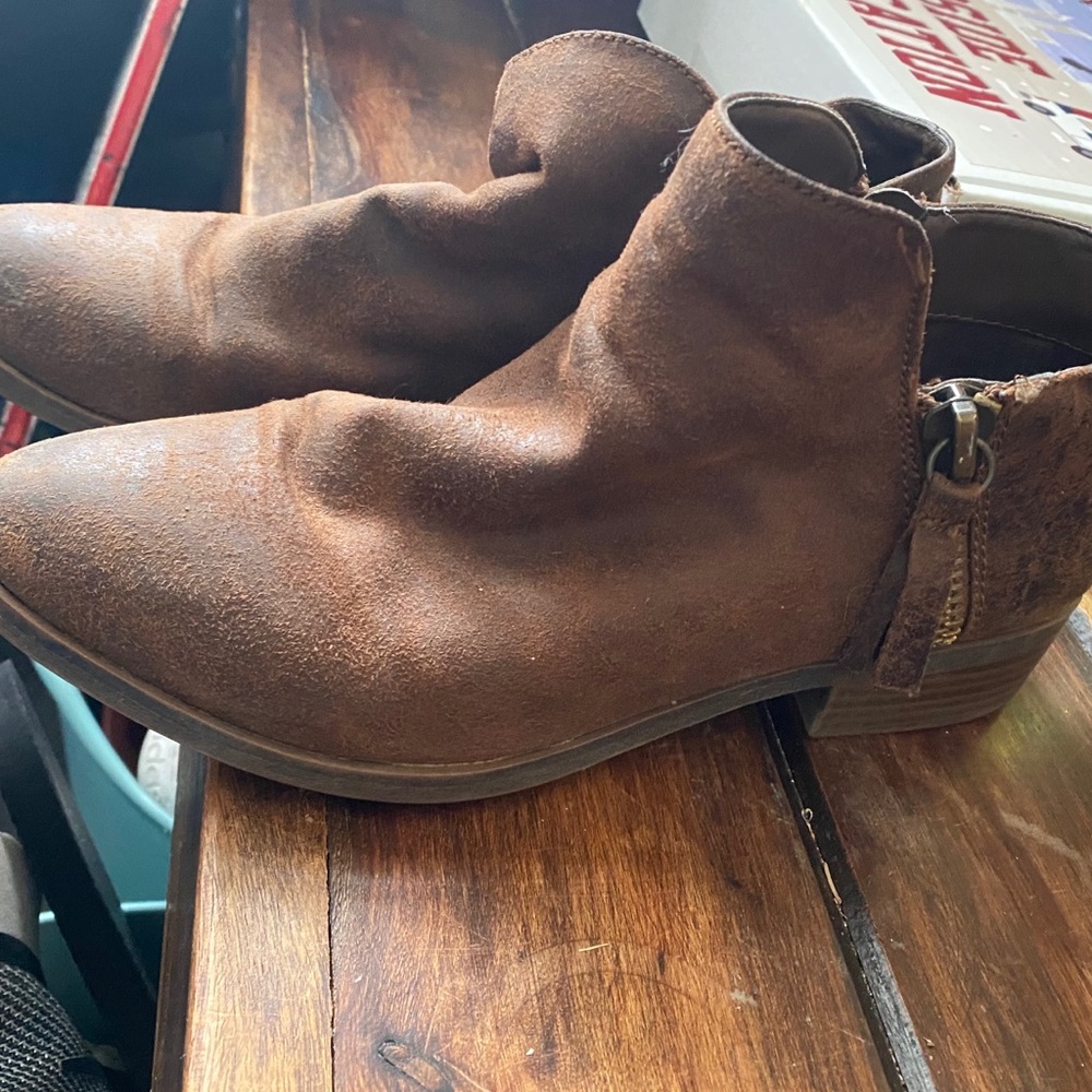 Booties Brown leather Hudson’s Bay